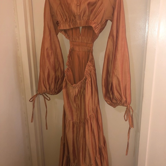 ASOS CUT OUT TIERED MAXI DRESS perfect for Resort/Vacation - Picture 3 of 8